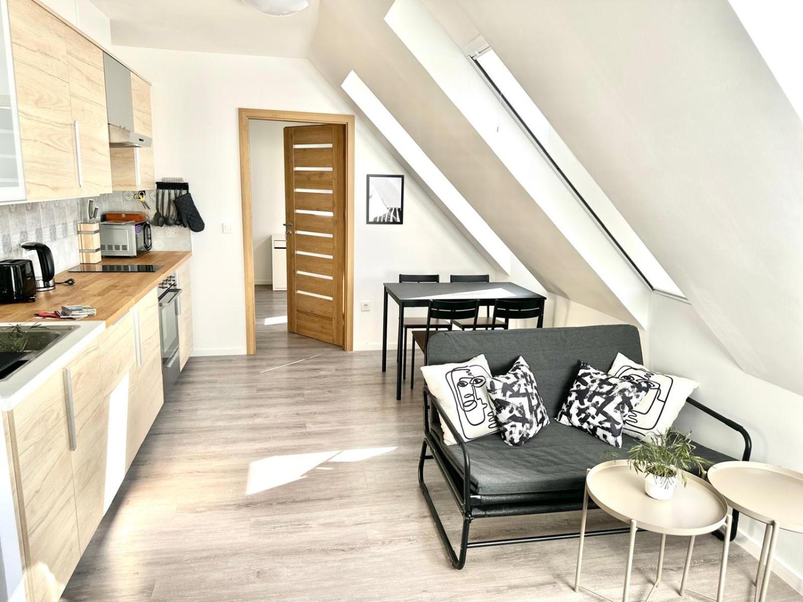 בודפשט Palace Quarter 2 Peaceful Modern Central Top Floor Apartment מראה חיצוני תמונה